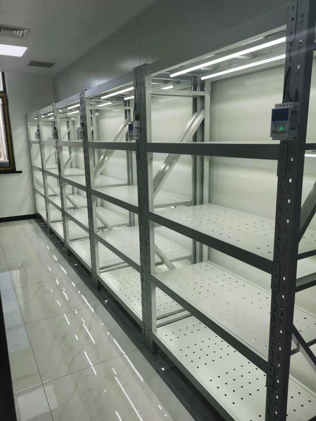 實(shí)驗室貨架 實(shí)驗室貨架